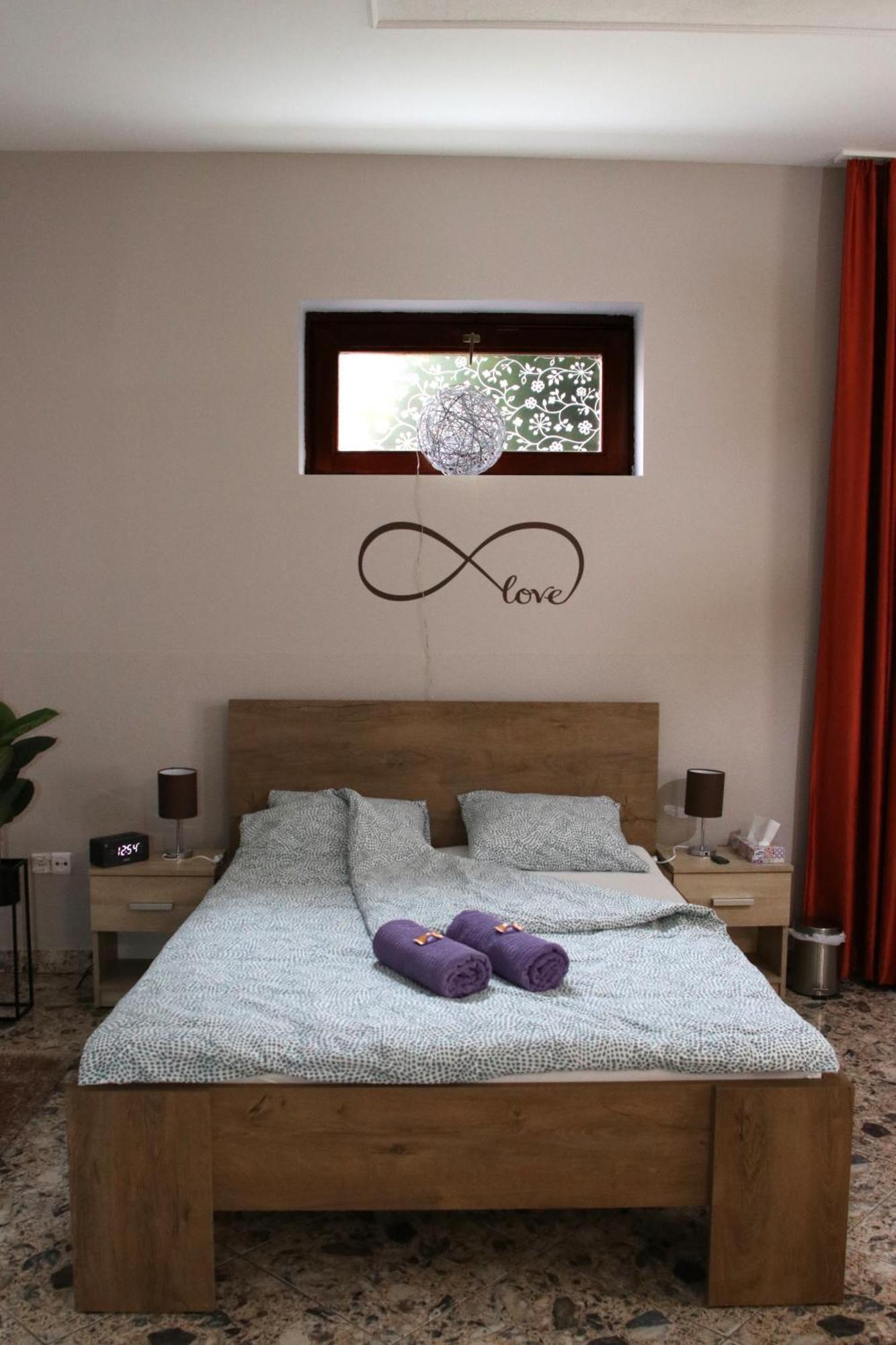 Liliom Apartman Godollo Exterior foto